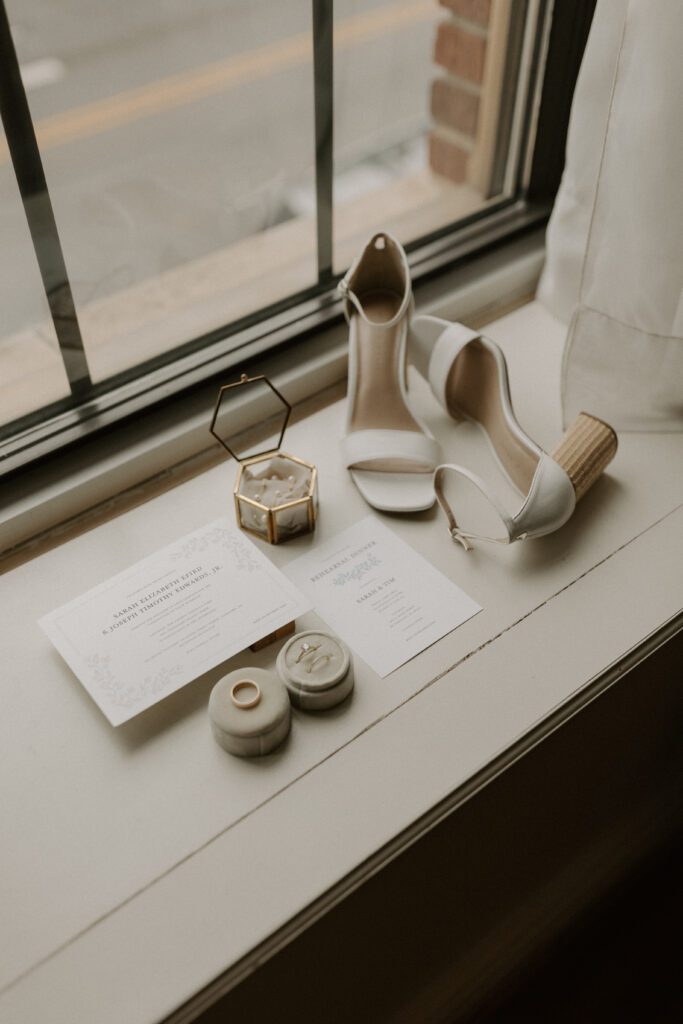 modern-flatlay-of-minimalist-bridal-details
