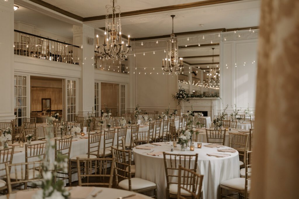 minimalist-indoor-wedding-reception-decor-with-luxurious-florals-and-a-neutral-color-pallete