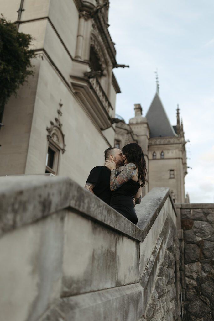 romantic-and-glam-engagement-photos-