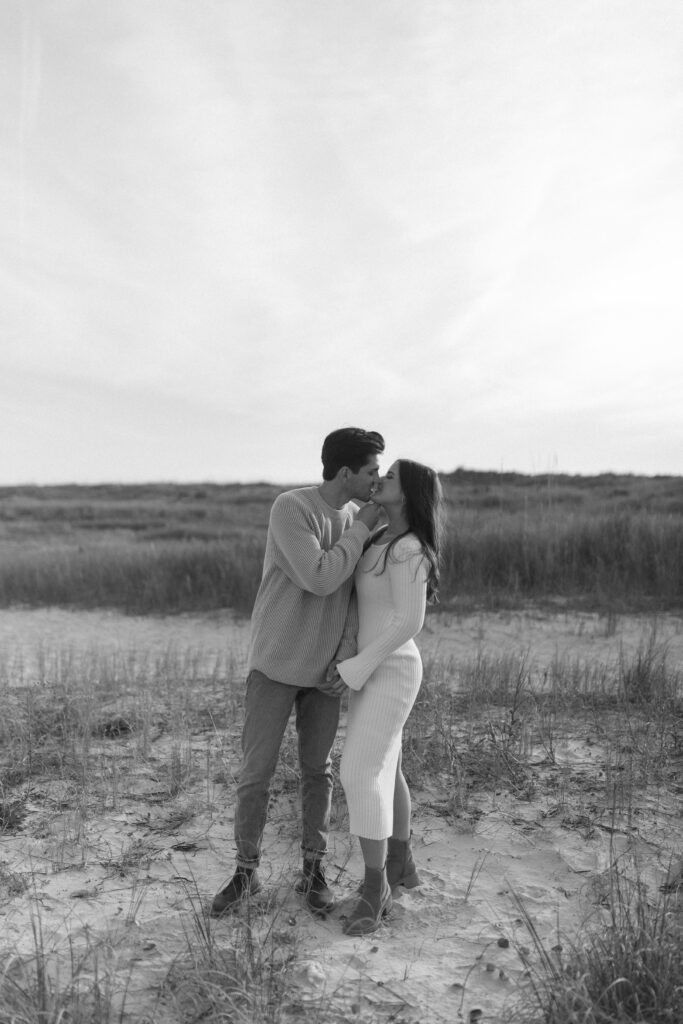 wrighsville beach engagement session at golden hour