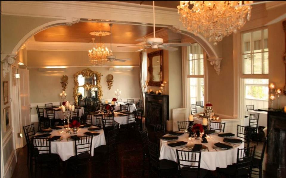 The City club of Wilmington, a French inspired wedding venue's reception area